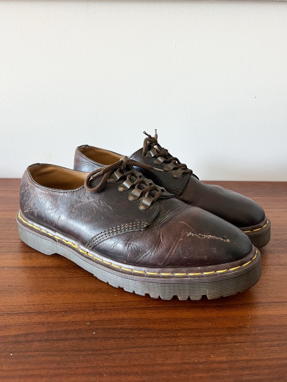 Vintage Dr. Martens 8096 Brown Leather 5 Eye Oxford Shoes Women's Size 10